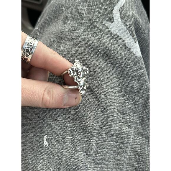 Infinity Ring Sterling Silver .925 - Picture 4 of 5